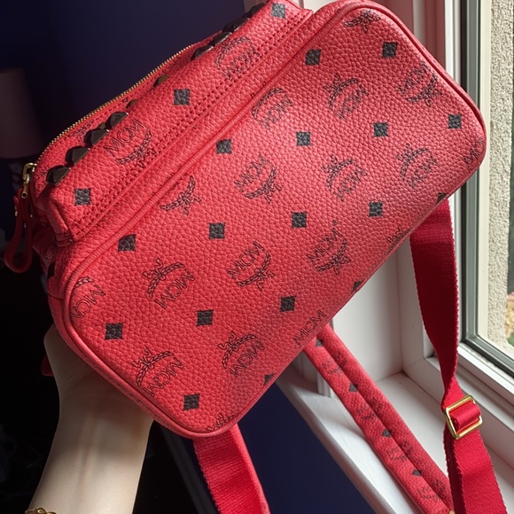 Authentic MCM red backpack - Picture 5 of 9